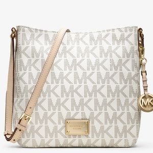 Michael Kors Jet Set Travel Large Logo Messenger